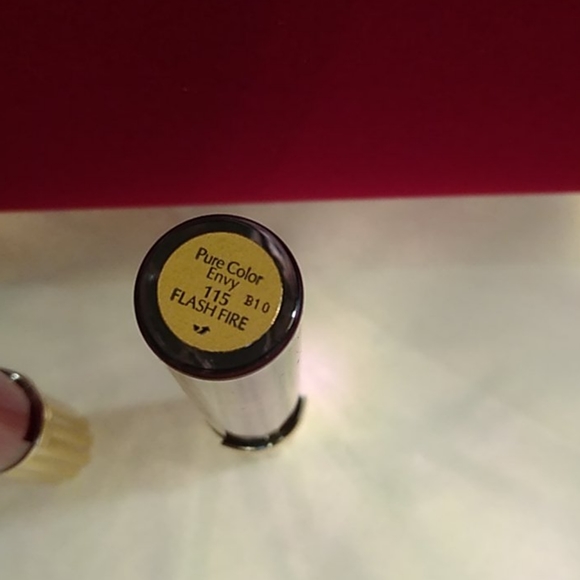 Estee Lauder Makeup - Picture 7 of 8